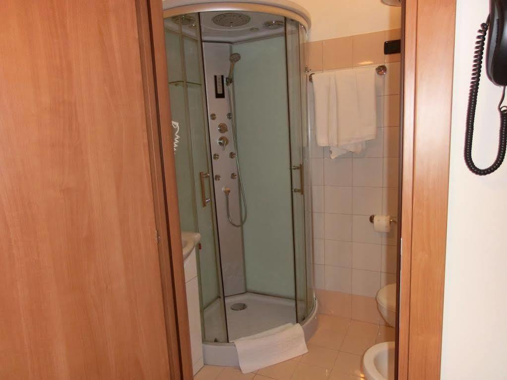 Reale House Rooms Ρώμη Εξωτερικό φωτογραφία